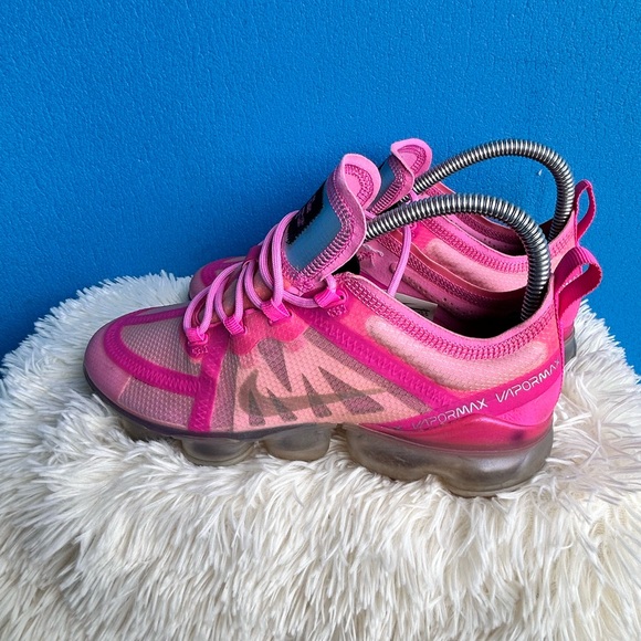 Nike Air VaporMax 2019 Active Fuchsia Running Shoes Women's Size 7.5 - Picture 2 of 10
